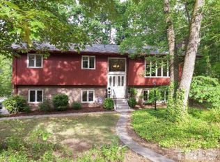 401 Colony Woods Dr, Chapel Hill, NC 27517