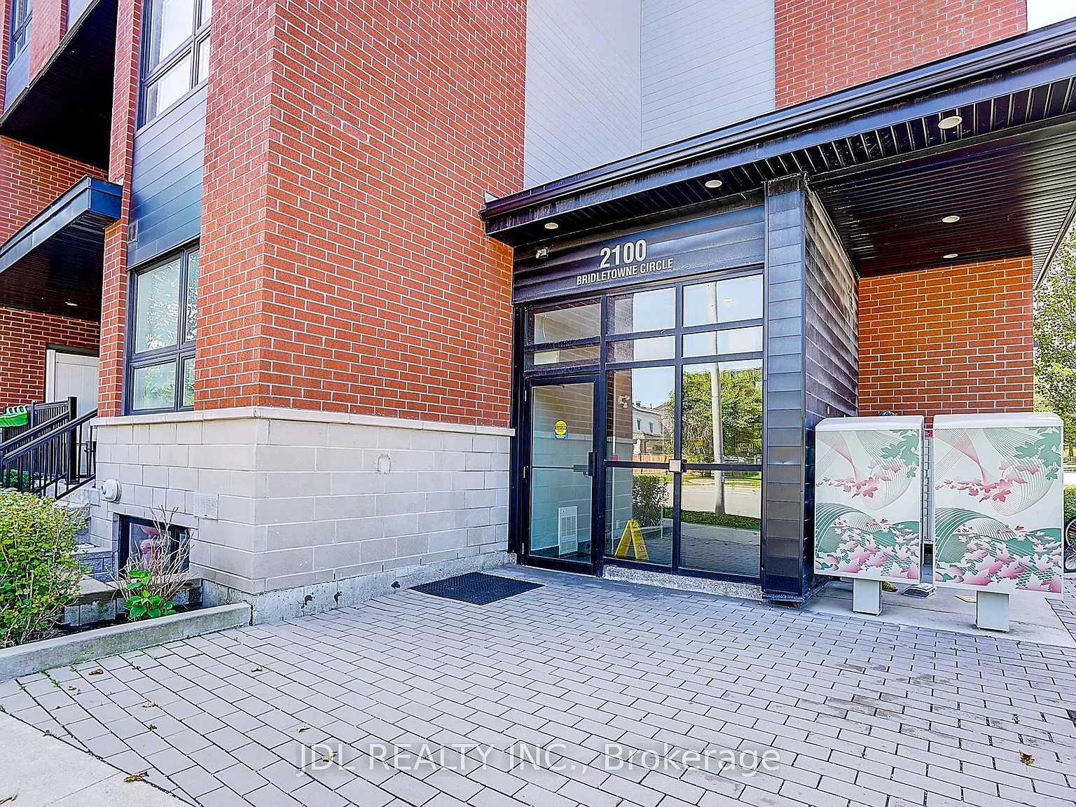 3 bed, $2,950 — Photo 4