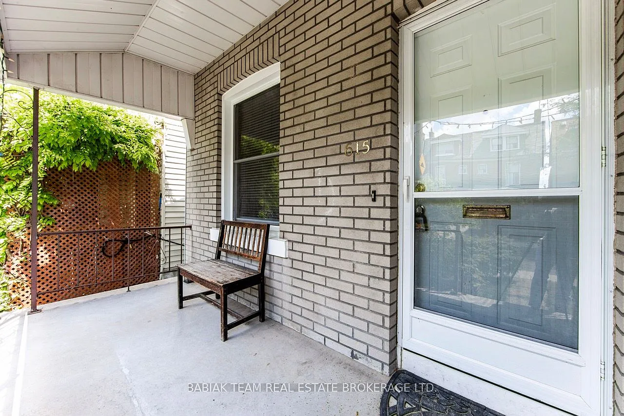 3 bed, $5,200 — Photo 2