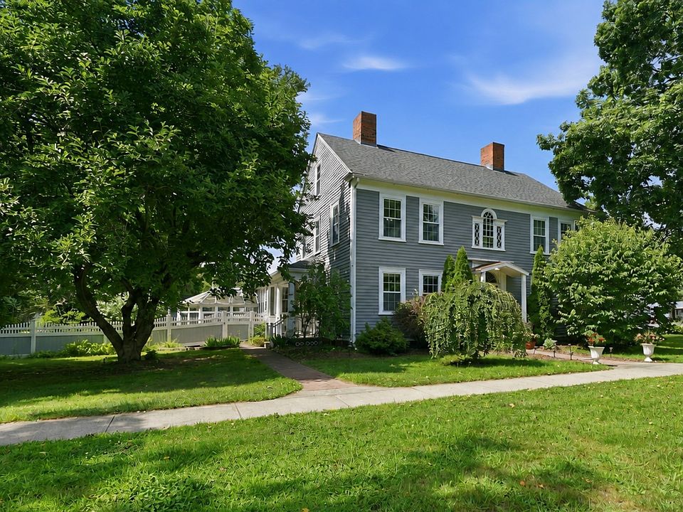 1st image of 724-726 Main St