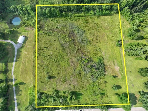 W South Range Rd, North Lima, OH 44452