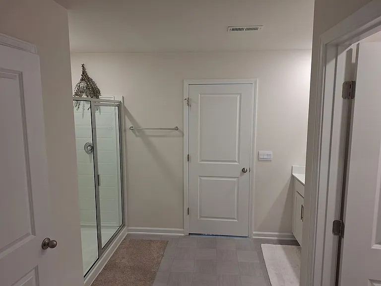 205 Dunham Rd — Photo 43