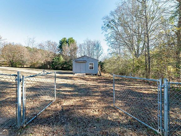 5th image of 524 Leguin Mill Rd