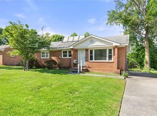3712 Belhaven Dr, Greensboro, NC 27407