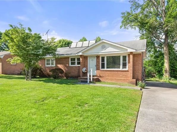 3712 Belhaven Dr, Greensboro, NC 27407