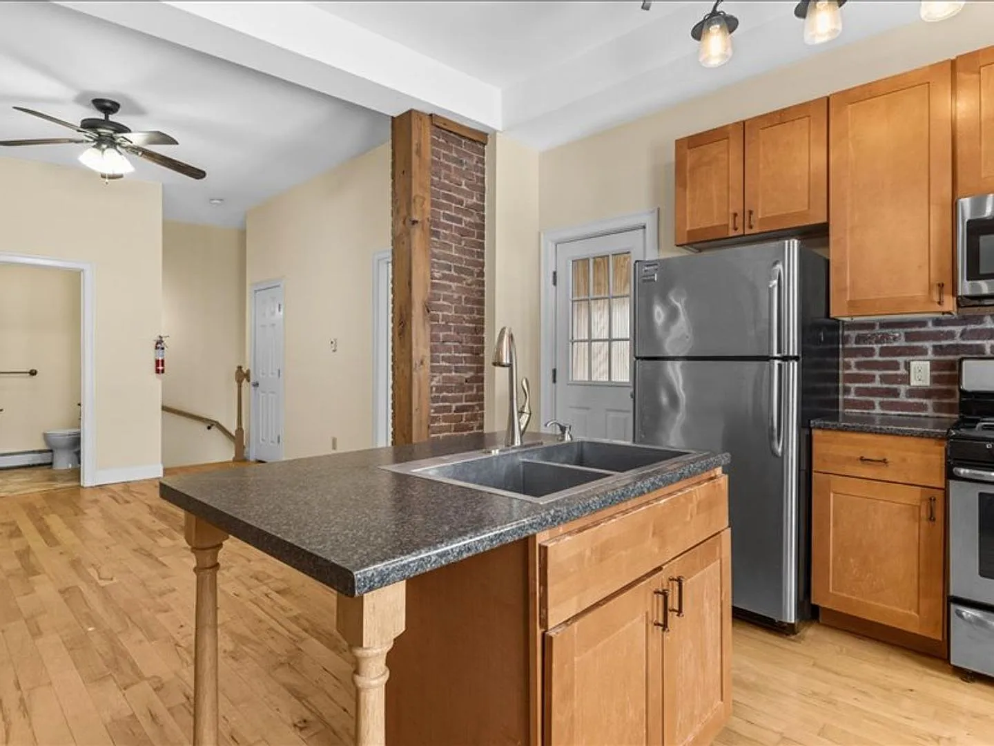 26 Cedar St — Photo 3