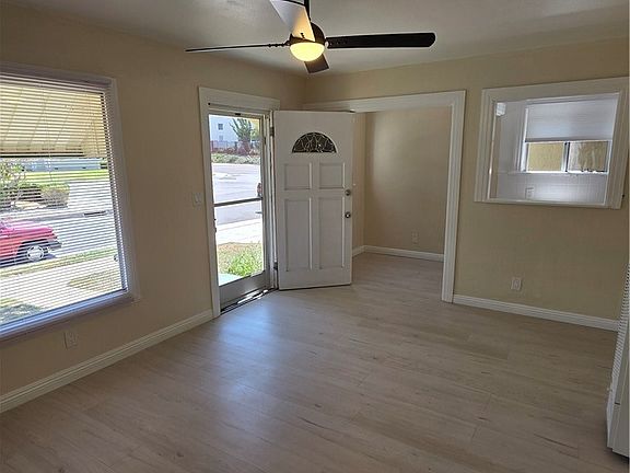 4th image of 1637 Cota Ave
