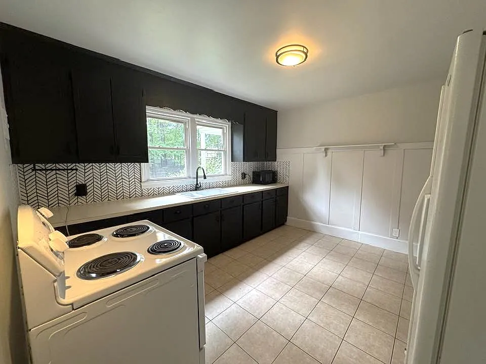 2 bed, 1150 sqft, $1,800 — Photo 4