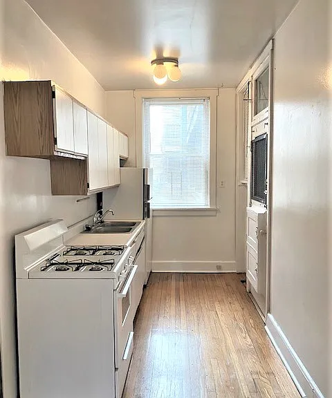 4603 N Claremont Ave #2 — Photo 9