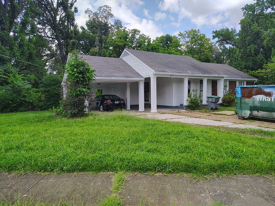 1560 Hester Rd