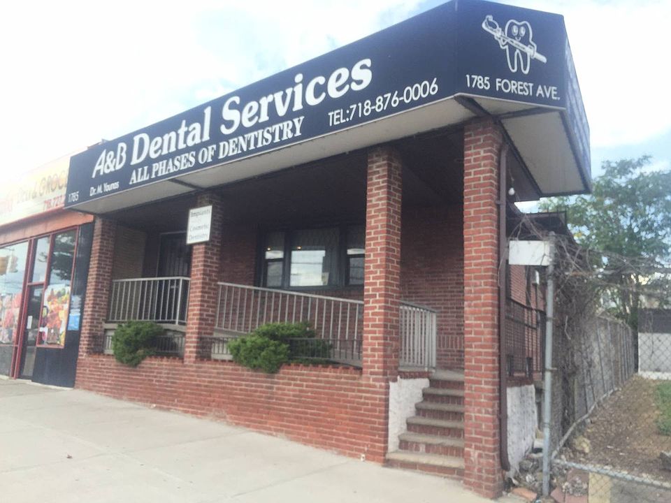 1st image of 1785 Forest Ave