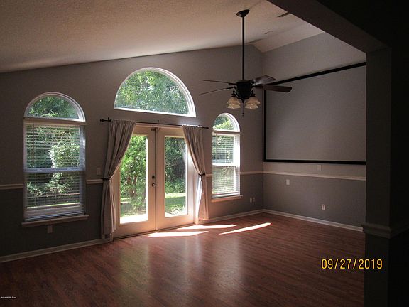 3rd image of 4458 Cobblefield Cir W