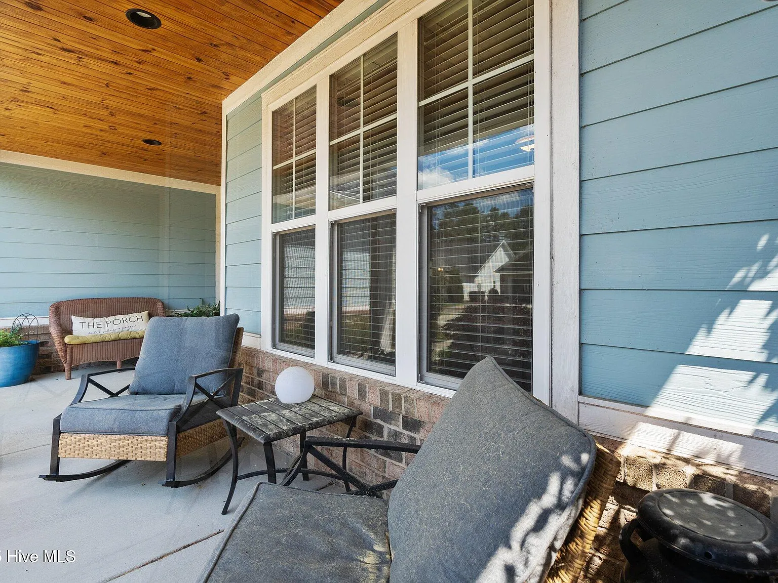 3 bed, 3.0 bath, $3,000 — Photo 4