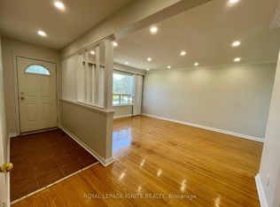 39 Greenock Ave, Toronto, ON M1G 2Z7