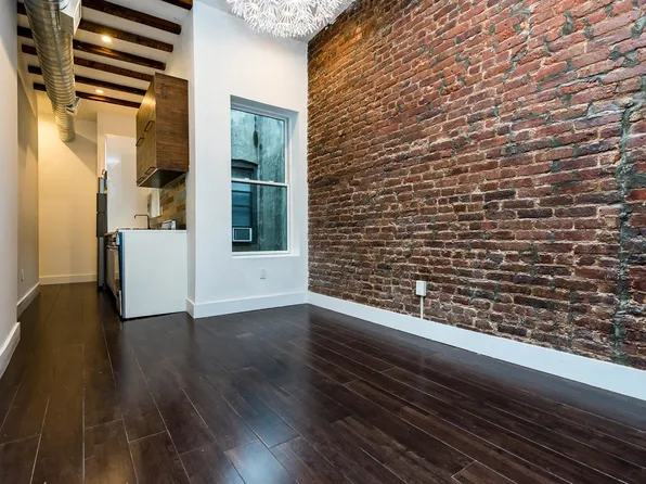 1869 Madison Street image 1 of 15