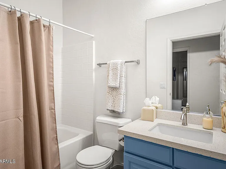 525 N Miller Rd #102 — Photo 14
