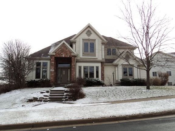 2nd image of 319 Birchwood Ln