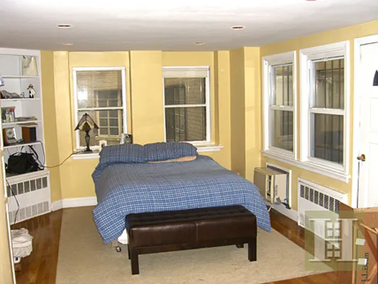 Rented by Halstead Real Estate | media 18