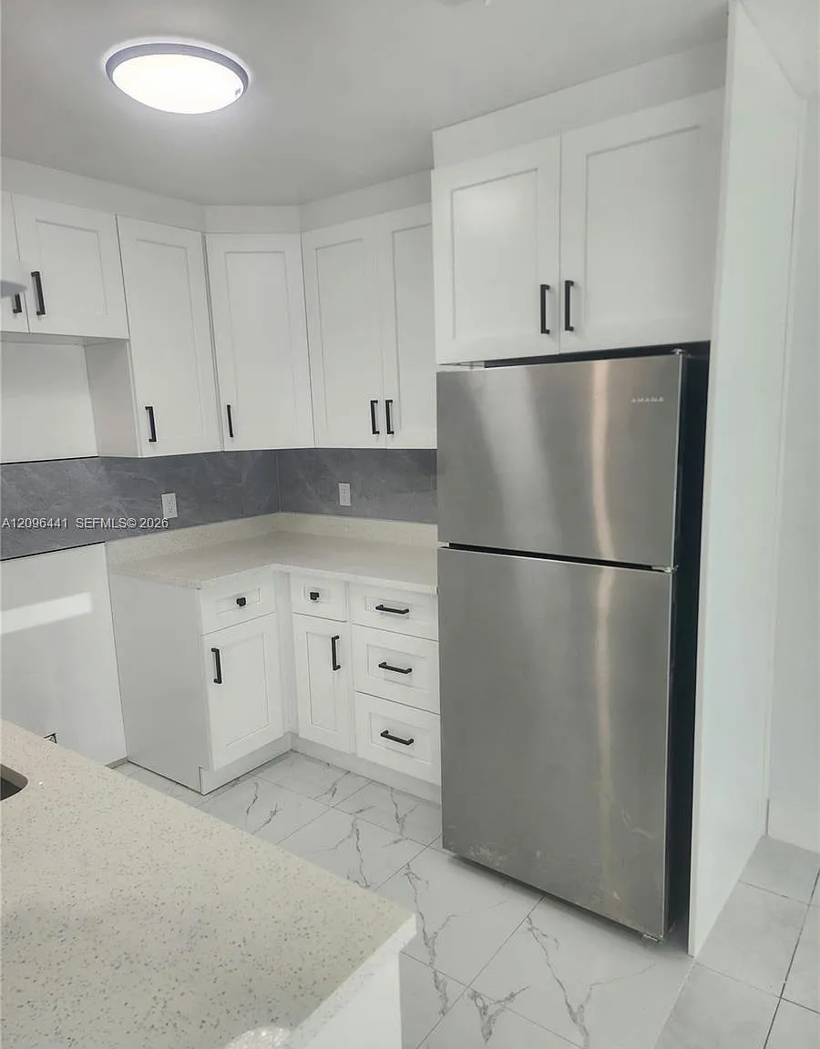 Crystal View Townhomes — Photo 2