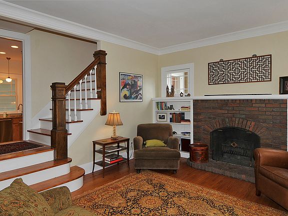 3rd image of 2191 Princeton Ave