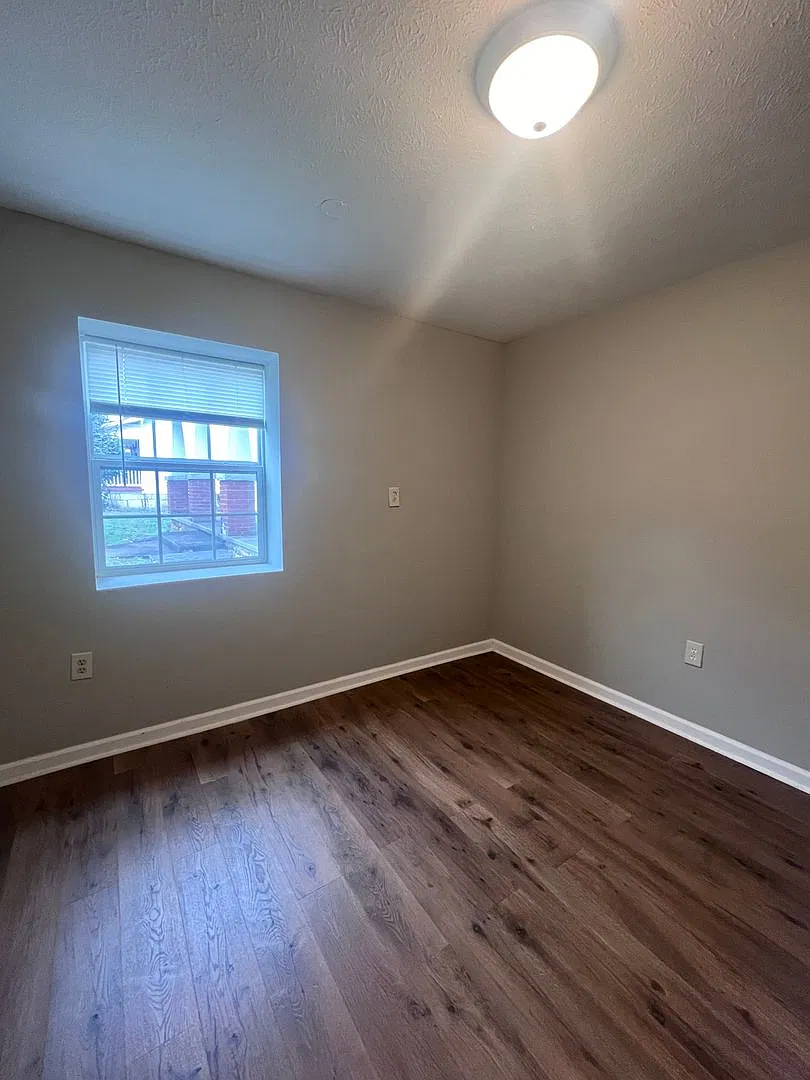 A-D 1372 Indianola Street — Photo 2