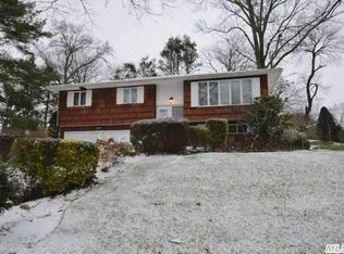 66 McKay Rd, Huntington Station, NY 11746