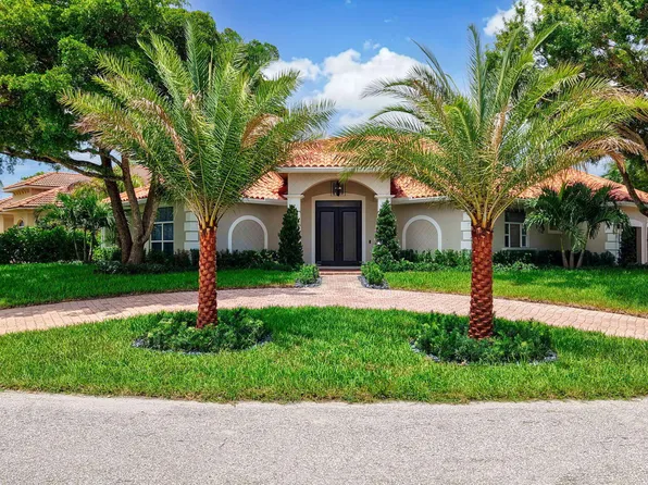 950 Greensward Lane, Delray Beach, FL 33445