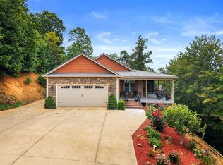 2278 Lower Rinehart Rd, Dandridge, TN 37725