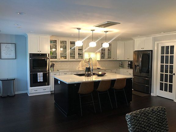 4th image of 4401 N Witchduck Rd