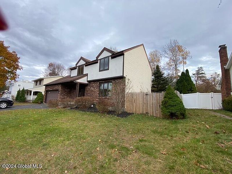 4th image of 46 Pitch Pine Road