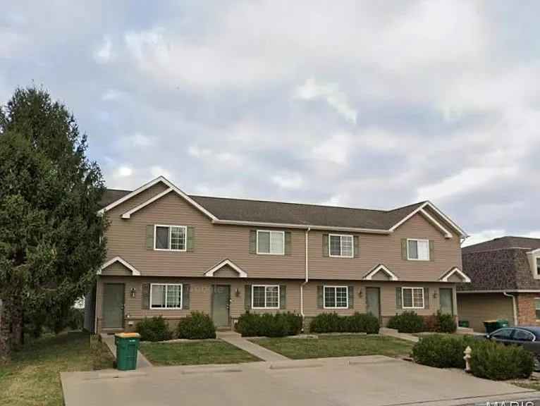1963 Nathan Ave #D — Photo 1
