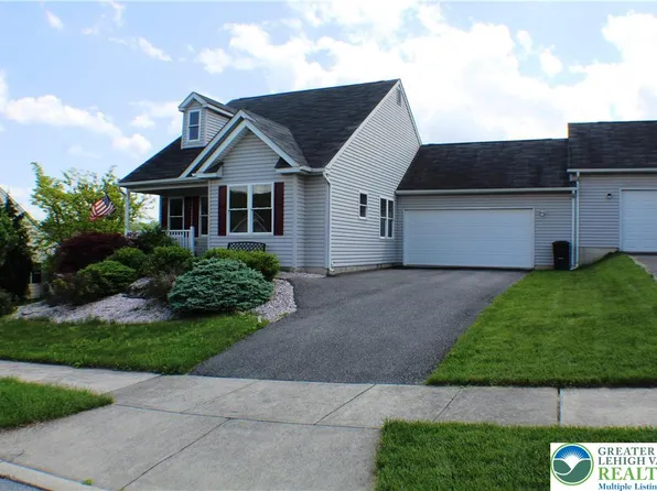 4851 Coatbridge Ln, Walnutport, PA 18088