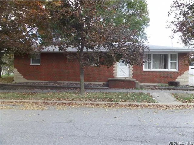 809 Cypress St photo 1