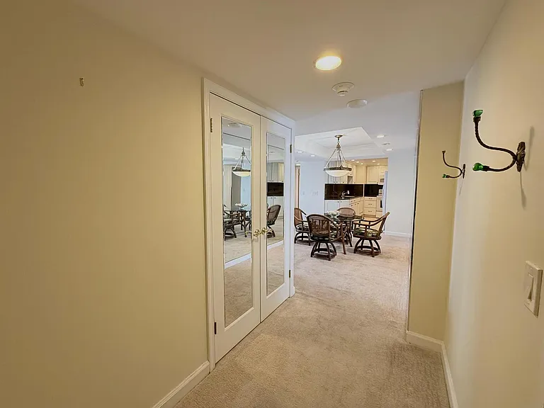 5600 N Flagler Dr #2209 — Photo 40