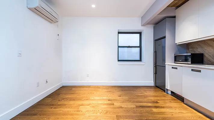 Rented by Nooklyn NYC LLC | media 60