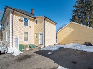 19 Main Rd #202, Montville, NJ 07045