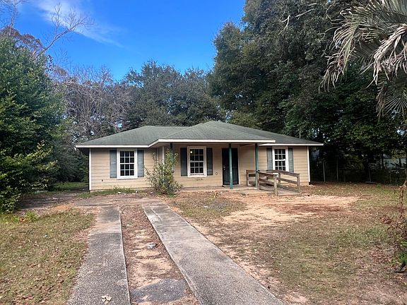 2nd image of 1002 Fremont Avenue
