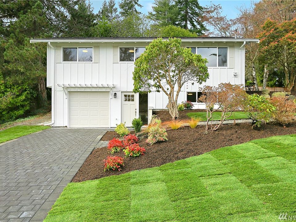 1st image of 1649 172nd Ave NE
