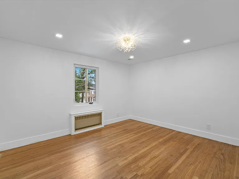 115 Old Mill Rd — Photo 21