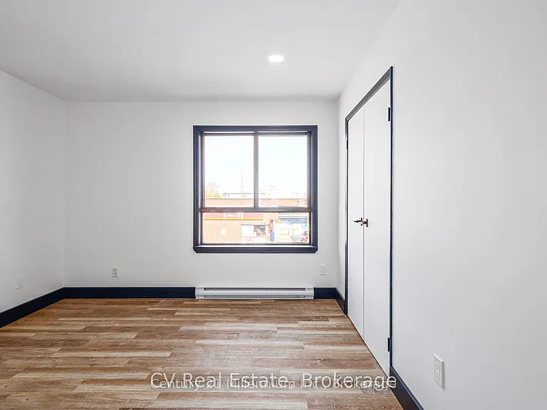 250 Hurontario St #2 — Photo 13
