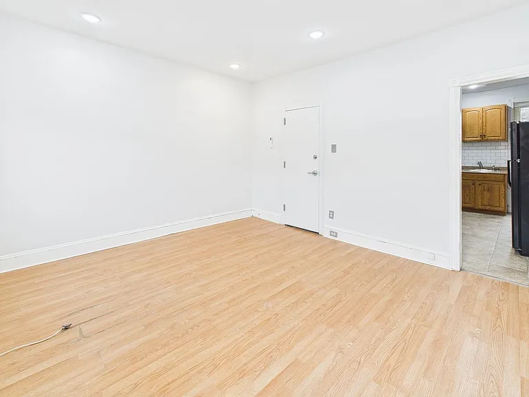 2914 Girard Ave — Photo 3