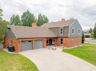 50 Dale Dr, Cody, WY 82414