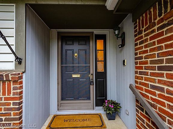 2nd image of 417 Oak Run Ct