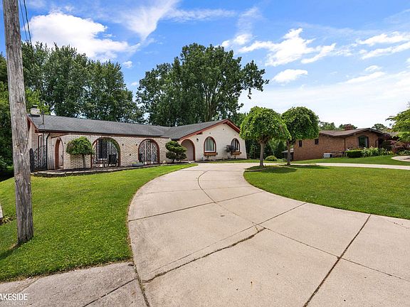 5th image of 37632 Joanne Dr