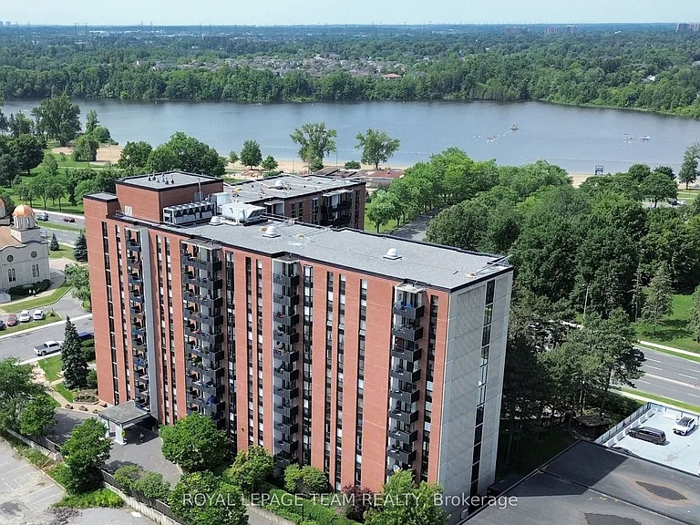 2951 Riverside Dr #306 — Photo 36