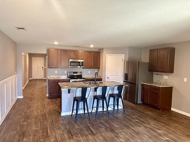 Entryway and kitchen - 833 Moorhen Way