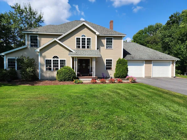 354 North Parish Road, Turner, ME 04282