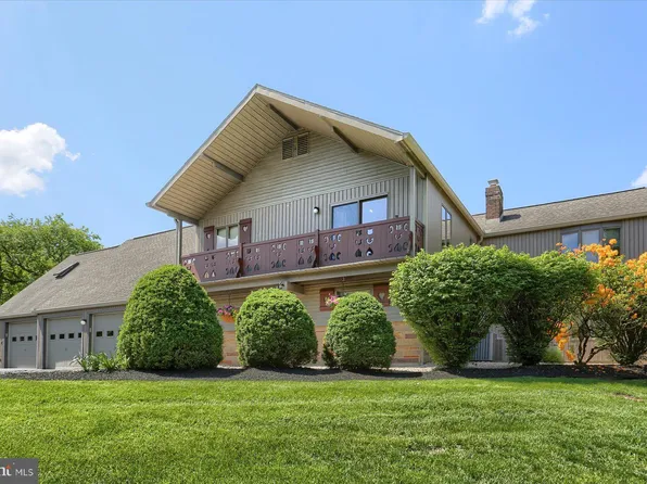 44 Banbury Rd, Hummelstown, PA 17036