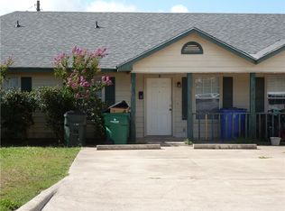 1013 Cottonbowl Dr APT B, Taylor, TX 76574