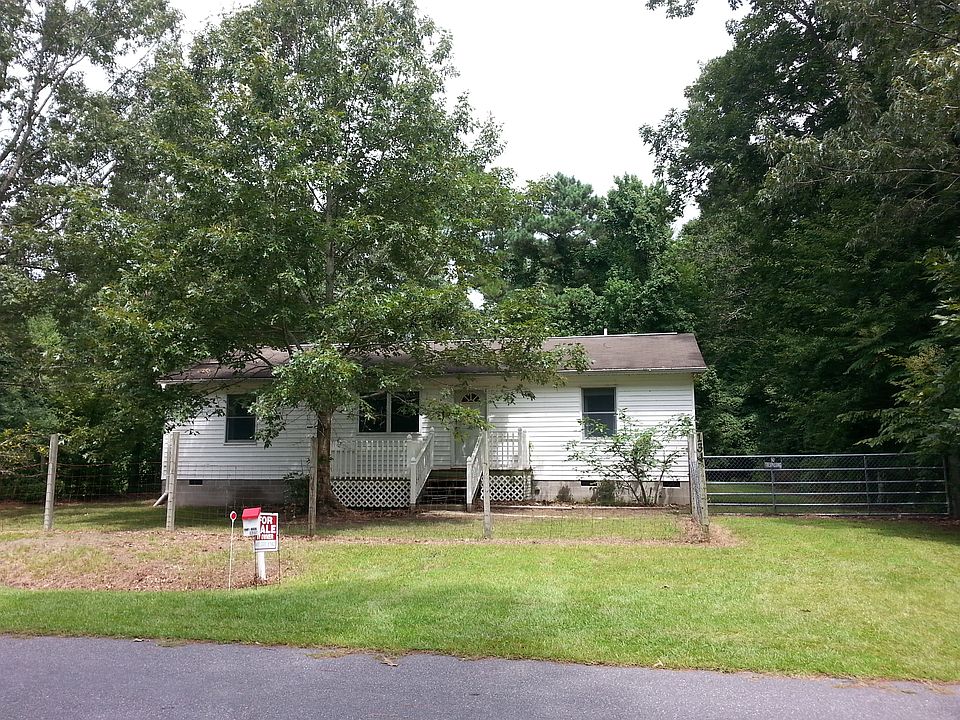 Front View from Leisure Rd.